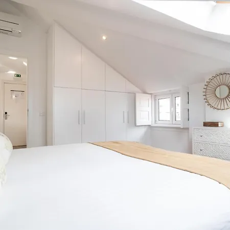 Duques Luxury בית הארחה ליסבון