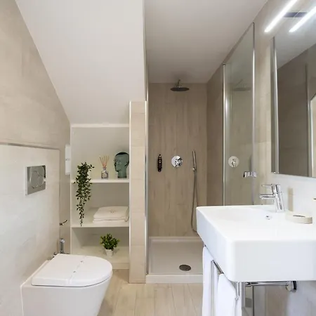 Duques Luxury Guest house 4*