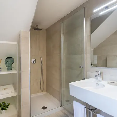 Duques Luxury Guest house 4*