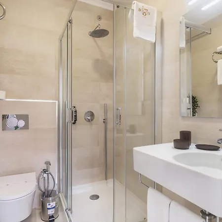 Duques Luxury Pensionat 4*
